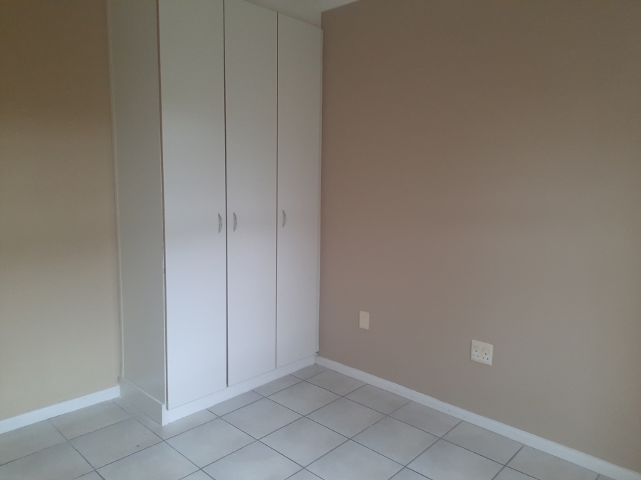 To Let 2 Bedroom Property for Rent in Protea Heights Western Cape